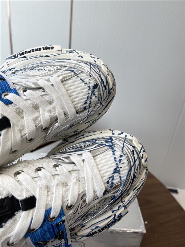 20251128103854608 370